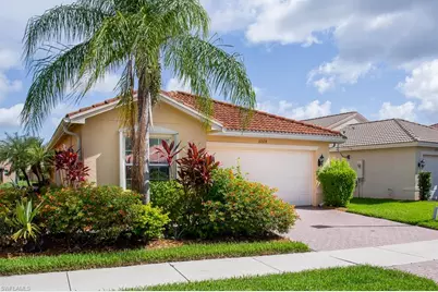 10324 Barberry Ln, Fort Myers, FL 33913 - Photo 2