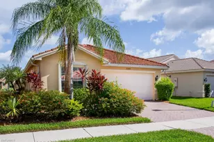 10324 Barberry Ln, Fort Myers, FL 33913 - Photo 2