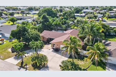 1424 SE 27th Ter, Cape Coral, FL 33904 - Photo 68