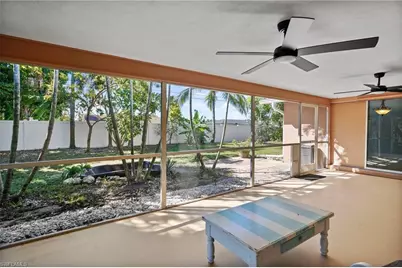 1424 SE 27th Ter, Cape Coral, FL 33904 - Photo 4