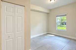 3313 SW 8th Pl, Cape Coral, FL 33914 - Photo 10