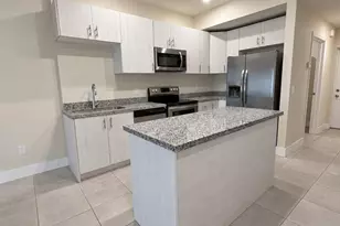 3313 SW 8th Pl, Cape Coral, FL 33914 - Photo 4