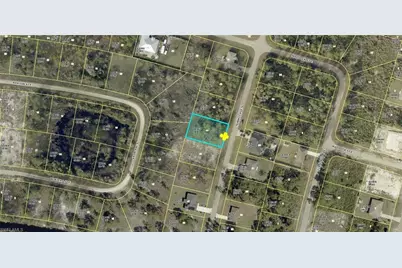 612 Summit Ave S, Lehigh Acres, FL 33974 - Photo 1