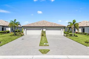 19540 Hinkley Dr, Estero, FL 33928 - Photo 26