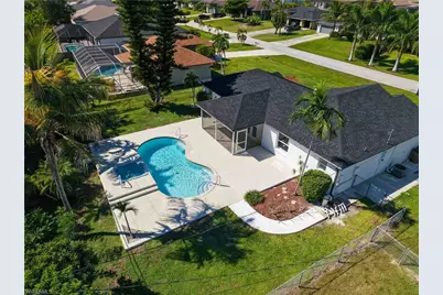 1424 SW 28th Ter, Cape Coral, FL 33914 - Photo 2