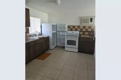 5548 6th Ave, Fort Myers, FL 33907 - Photo 6