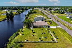 908 Vogiantzis Pkwy, Cape Coral, FL 33909 - Photo 36
