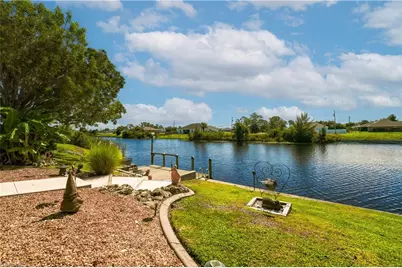 908 Vogiantzis Pkwy, Cape Coral, FL 33909 - Photo 26