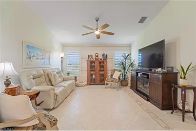 908 Vogiantzis Pkwy, Cape Coral, FL 33909 - Photo 6