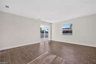 925 SW 6th Ct, Cape Coral, FL 33991 - Photo 20