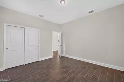 925 SW 6th Ct, Cape Coral, FL 33991 - Photo 12