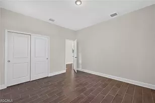 925 SW 6th Ct, Cape Coral, FL 33991 - Photo 12
