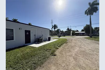 4523 Palm Beach Blvd, Fort Myers, FL 33905 - Photo 4