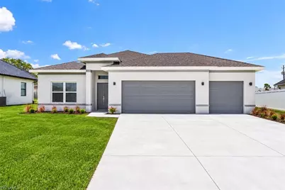 634 SE 8th Pl, Cape Coral, FL 33993 - Photo 1