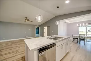 4302 NE 9th Ave, Cape Coral, FL 33909 - Photo 8