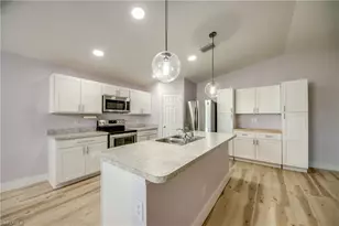 4302 NE 9th Ave, Cape Coral, FL 33909 - Photo 2