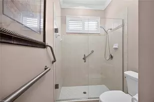7905 Harmony Lake Ct, Fort Myers, FL 33907 - Photo 20