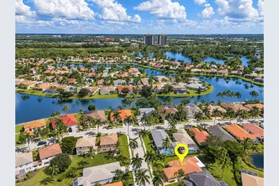 7905 Harmony Lake Ct, Fort Myers, FL 33907 - Photo 32