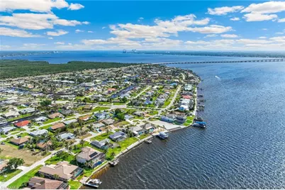 2286 SE 28th St, Cape Coral, FL 33904 - Photo 46