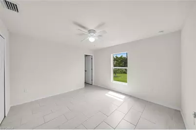 523 SE 8th St, Cape Coral, FL 33990 - Photo 8
