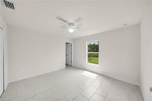 523 SE 8th St, Cape Coral, FL 33990 - Photo 8