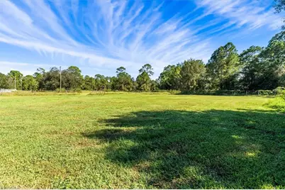 365 N Sendero St, Clewiston, FL 33440 - Photo 2