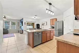 4317 SW 9th Pl, Cape Coral, FL 33914 - Photo 4