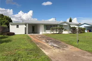 1419 Kimdale St E, Lehigh Acres, FL 33936 - Photo 4