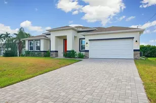1112 NE 19th St, Cape Coral, FL 33909 - Photo 2