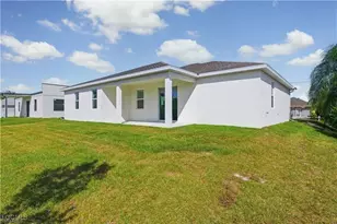 3206 NE 13th Ct, Cape Coral, FL 33909 - Photo 12