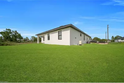 1014 Lee Ave, Lehigh Acres, FL 33972 - Photo 26