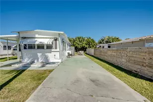 123 Amber Ave, North Fort Myers, FL 33917 - Photo 8