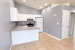 1214 NE 8th Pl, Cape Coral, FL 33909 - Photo 10