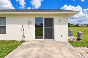 1214 NE 8th Pl, Cape Coral, FL 33909 - Photo 20
