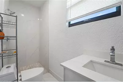 18931 Palm Beach Blvd, Alva, FL 33920 - Photo 36