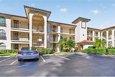 267 Deerwood Cir #2, Naples, FL 34113 - Photo 2