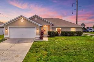 1922 SW 27th St, Cape Coral, FL 33914 - Photo 1