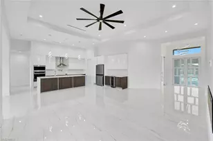 2029 SW 41st St, Cape Coral, FL 33914 - Photo 8