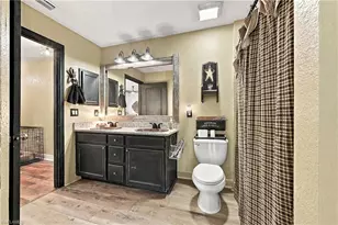 2301 NE 33rd Ln, Cape Coral, FL 33909 - Photo 28