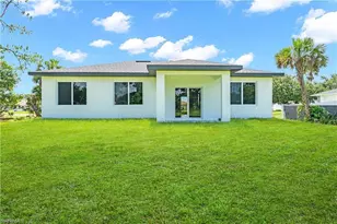 718 Robert Ave, Lehigh Acres, FL 33936 - Photo 16