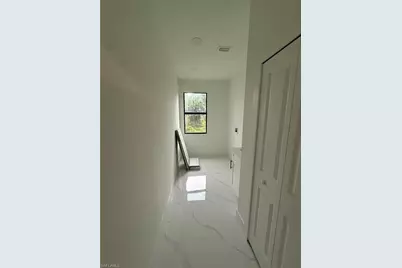 926 Danube St, Lehigh Acres, FL 33974 - Photo 10