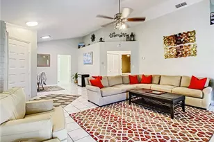 13641 Admiral Ct, Fort Myers, FL 33912 - Photo 6
