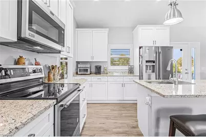 9226 Kincaid Ct, Sanibel, FL 33957 - Photo 10