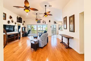 2708 Sanderling Ct, Saint James City, FL 33956 - Photo 2