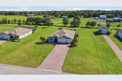 2120 Hickeys Creekside Dr, Alva, FL 33920 - Photo 52