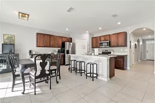 4121 Chiquita Blvd S, Cape Coral, FL 33914 - Photo 4