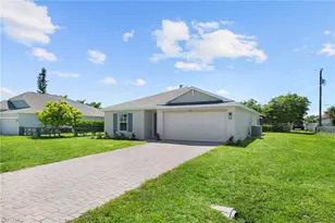 914 SW 33rd Terrace, Cape Coral, FL 33914 - Photo 2