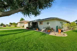 4021 SE 1st Ct, Cape Coral, FL 33904 - Photo 2