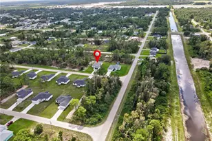 704 Avondale St E, Lehigh Acres, FL 33974 - Photo 42