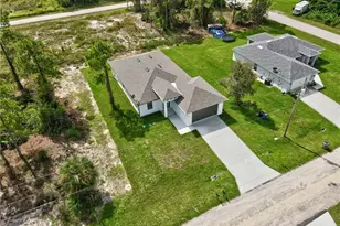 704 Avondale St E, Lehigh Acres, FL 33974 - Photo 44